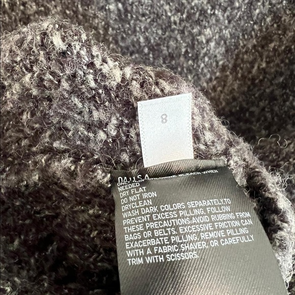 Sweater - Picture 3 of 3